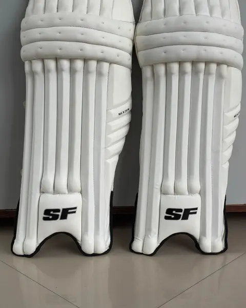 SF Nexzen Batting Pads