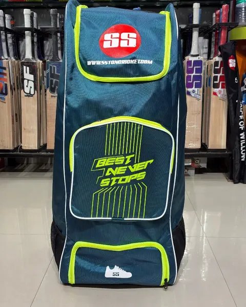 SS Mass Duffle with Wheels
